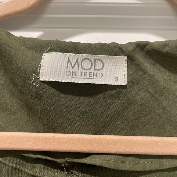 MOD IN TREND | Army Green Rain Jacket - Picture 3 of 3